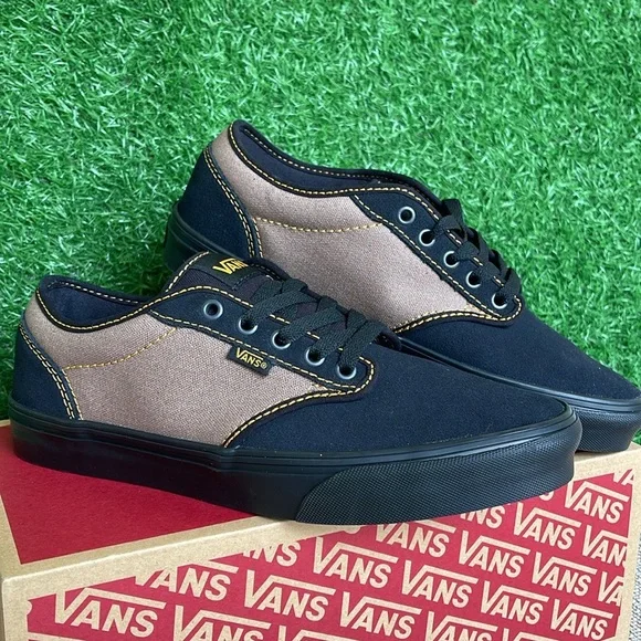 Vans Men’s Atwood Outcore Phantom/Black
VN000CX8B29
Sneakers - Picture 5 of 16